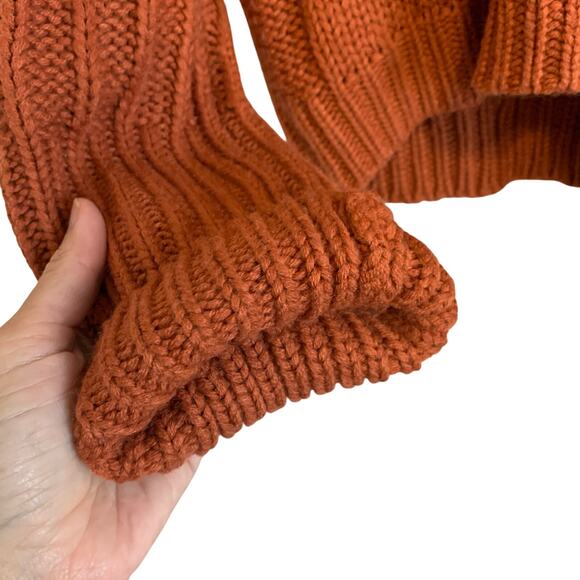 Moon & Madison Rust Cable Knit Turtleneck Sweater Size Medium - Picture 3 of 8